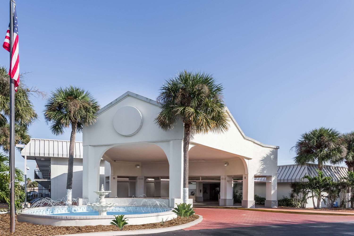 Days Inn By Wyndham St. Petersburg / Tampa Bay Area Pinellas Park Exteriör bild
